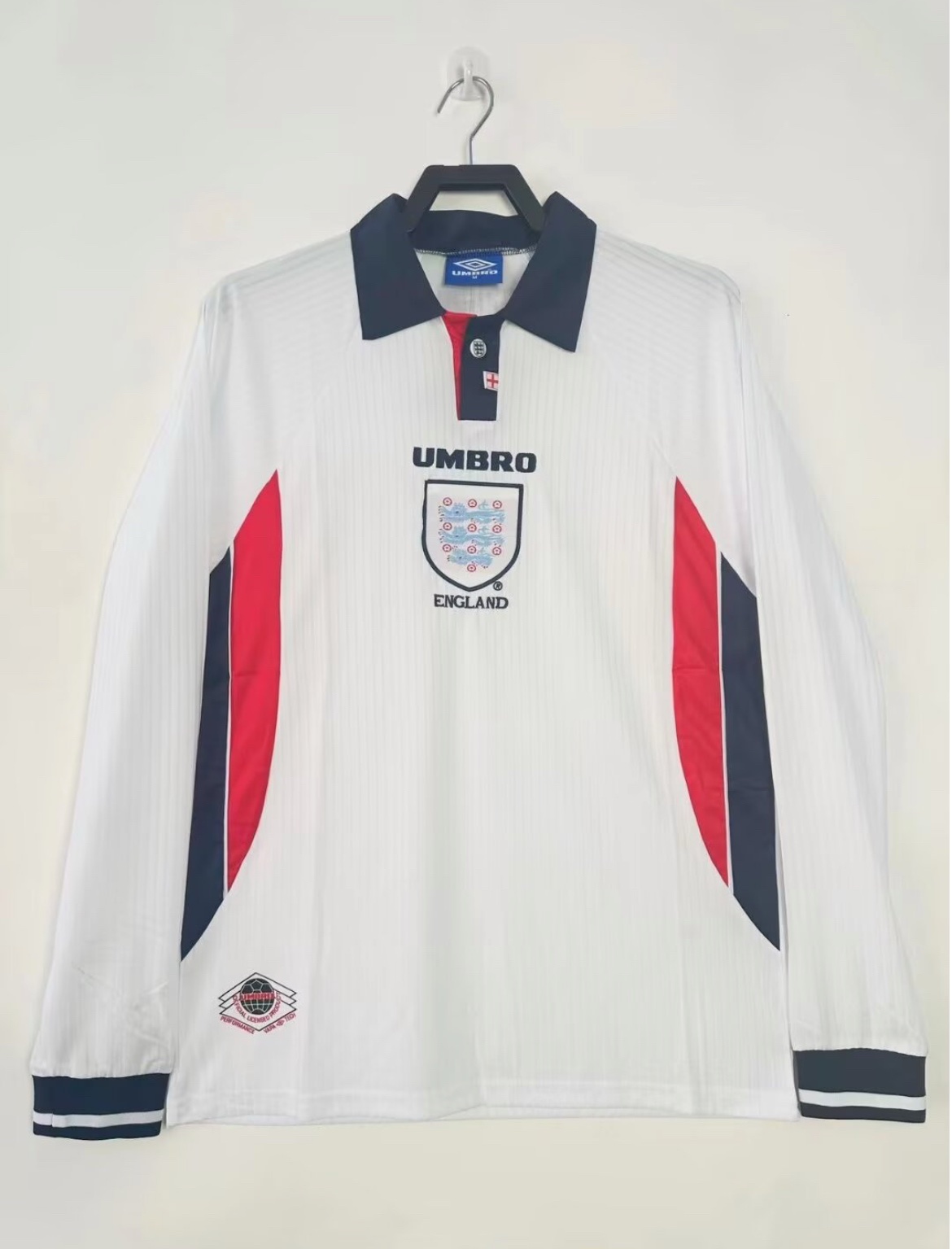 England Retro Jersey 1998 – Beckham Glory Edition